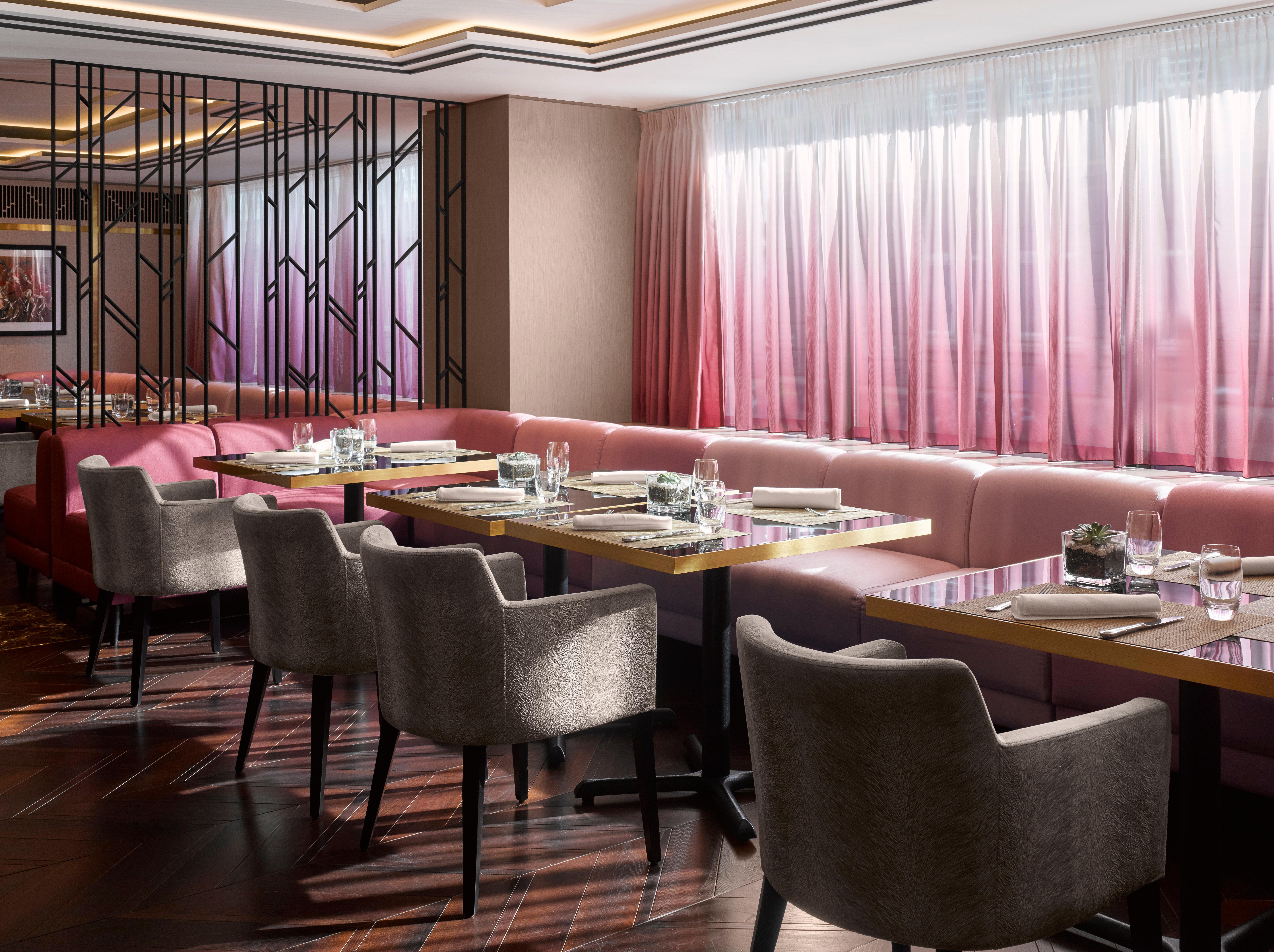 InterContinental Sofia, an IHG Hotel Esterno foto The interior of the restaurant